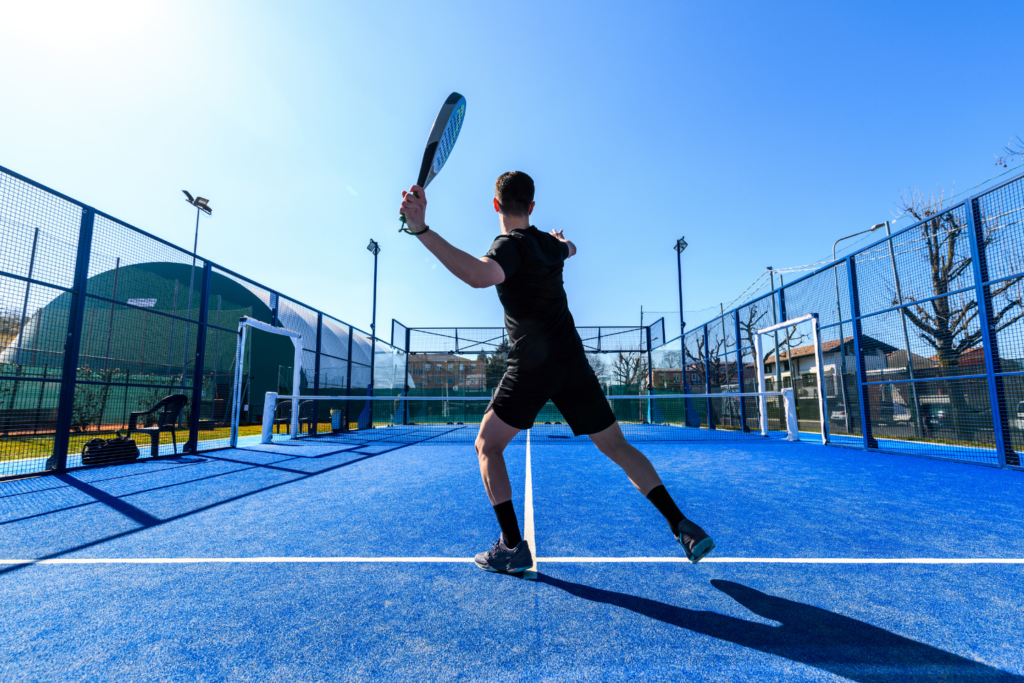 Ontdek de sport padel en wie weet is het wat voor jou! - Menlife.nl